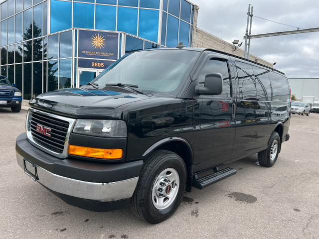2023 GMC Savana Passenger GMC Savana LT - 12 Passenger in Cars & Trucks in Oakville / Halton Region