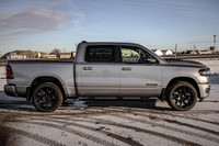 This Ram 1500 has a dependable Twin Turbo Regular Unleaded I-6 3.0 L/183 engine powering this Automa... (image 3)