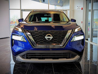 Comes equipped with: Power Mirrors, Sunroof , Shark fin antenna, Halogen Headlamps, Courtesy lights,... (image 1)