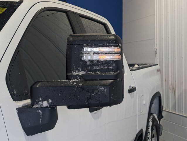 2025 Chevrolet Silverado 2500HD Work Truck- Trailering Pkg in Cars & Trucks in Barrie - Image 3