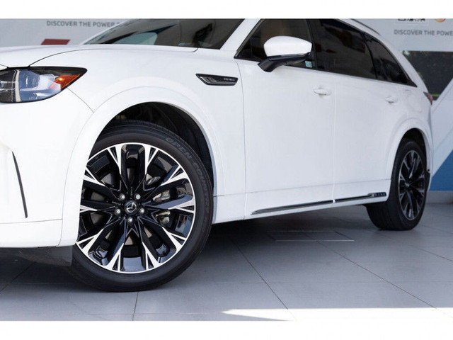2024 Mazda CX-90 MHEV Signature in Cars & Trucks in Vancouver - Image 2