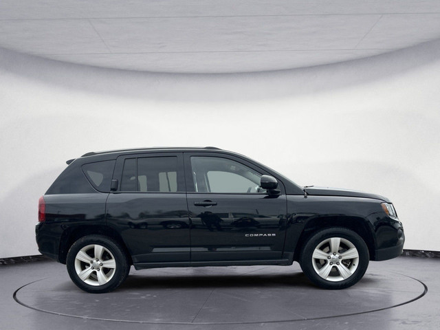 2015 Jeep Compass 4WD 4dr [ONLY 92K] in Cars & Trucks in City of Toronto - Image 3