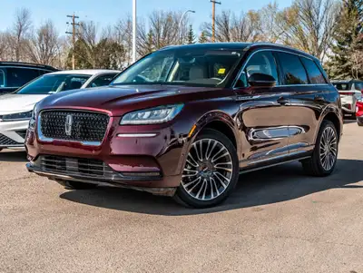 Impressively well equipped, our 2021 Lincoln Corsair Reserve AWD with the 201A and Sport Packs offer...