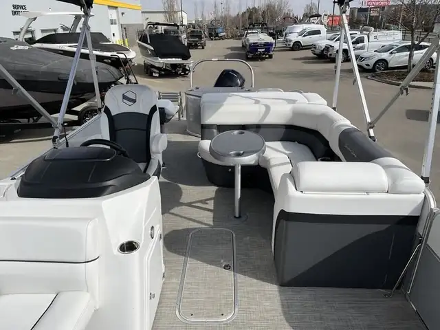 2022 South Bay S224FCR 3.0 in Powerboats & Motorboats in Saskatoon - Image 6