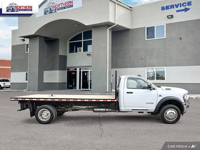 2020 RAM 5500 Chassis Tradesman/SLT REGULAR CAB 4x4 Flat Deck... in Cars & Trucks in Edmonton - Image 4