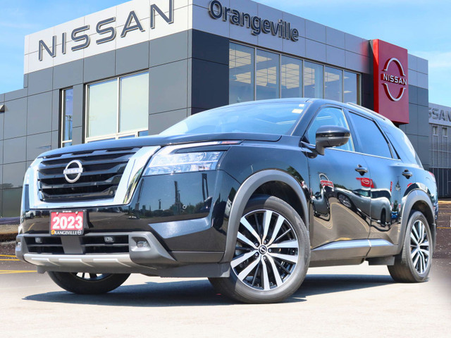 2023 Nissan Pathfinder Platinum in Cars & Trucks in Oakville / Halton Region