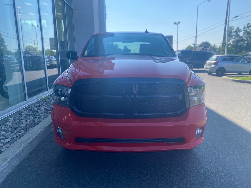 2022 Ram 1500 Classic NIGHT EDITION