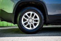 This 2021 Chevrolet Traverse is for sale today. This SUV has 106,574 kms. It's grey in colour . It h... (image 5)