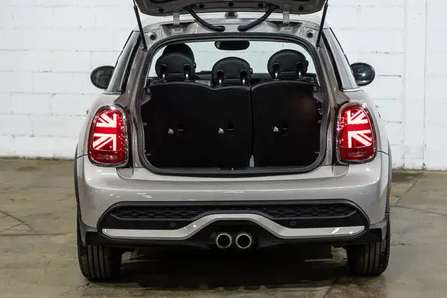 2024 MINI 5 Door Cooper S | Premier Line 2.0 | Accès Confort in Cars & Trucks in City of Montréal - Image 8