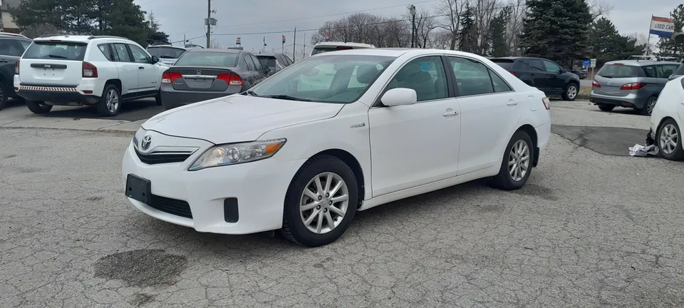 2010 Toyota Camry Hybrid Gas-Electric - loaded - remote key!