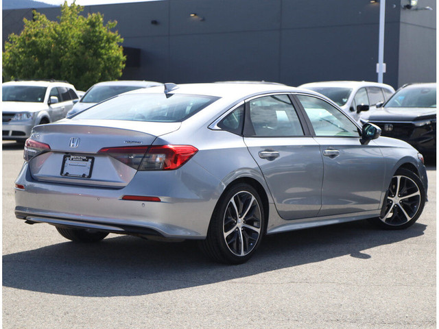 2022 Honda Civic Sedan Touring CVT Sedan - No Accidents / BC Veh in Cars & Trucks in Penticton - Image 3