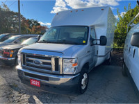 SALE PRICE!! LEASING AVAILABLE OAC! E-450 DUAL REAR WHEEL CHASSIS NO ACCIDENTS!! VERY HEAVY DUTY, 7.... (image 1)