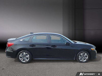 La Honda Civic LX 2022 incarne l'évolution d'un modèle emblématique, combinant un design épuré, une... (image 7)