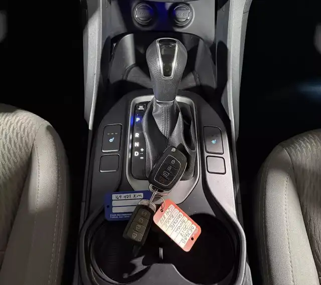 2017 HYUNDAI Santa Fe XL FWD/CRUISE/CAMERA/BLTH/AC/MAGS/AUCUN AC in Cars & Trucks in City of Montréal - Image 20