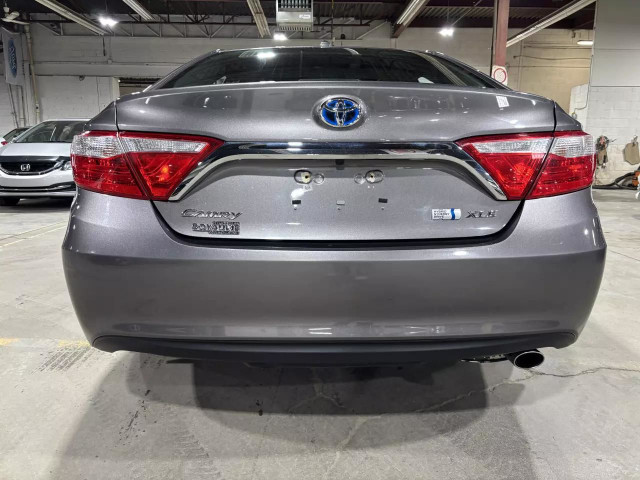 2016 TOYOTA Camry Hybrid XLE/NAV/CAMERA/TOIT/CUIR/AC/MAGS/BLTH/9 in Cars & Trucks in City of Montréal - Image 4