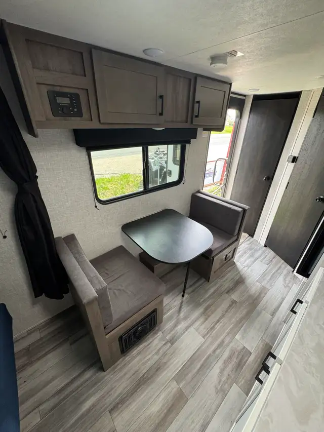 2024 Jayco JAY FLIGHT 195RB in Travel Trailers & Campers in Kawartha Lakes - Image 5