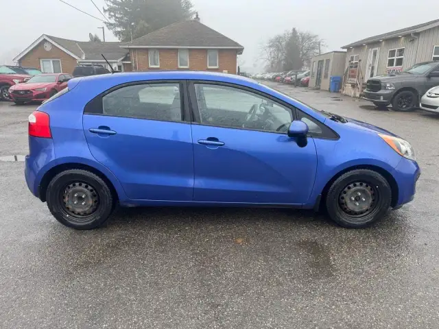 2015 Kia Rio HATCH, AUTO, 4 CYL, GREAT ON FUEL, AS IS SPECIAL in Cars & Trucks in London - Image 7