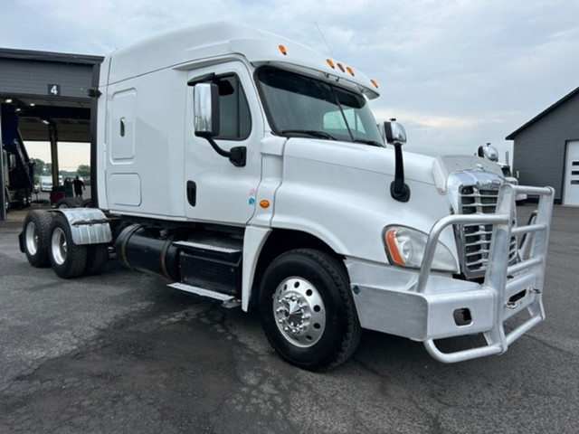  2015 Freightliner Cascadia in Heavy Trucks in Longueuil / South Shore