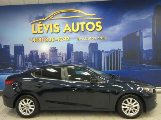 MAZDA 3 2015 GS AUTOMATIQUE SIEGES CHAUFFANT CAMERA PUSH START in Cars & Trucks in Lévis - Image 2