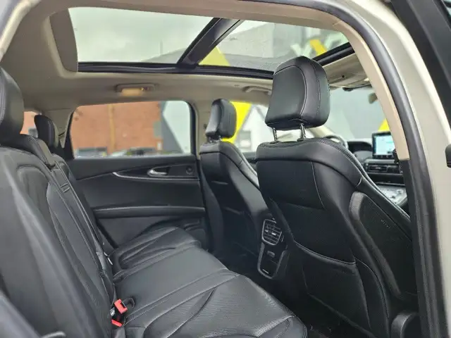 2021 Lincoln Nautilus RESERVE AWD-FULLY LOADED-CERTIFIED in Cars & Trucks in City of Toronto - Image 12