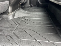 Experience the powerful and rugged 2021 Chevrolet Silverado 1500 RST in a vibrant 4x4 drivetrain con... (image 8)