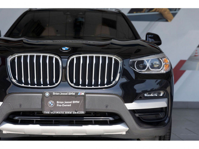 2021 BMW X3 xDrive30e Plug-In Hybrid in Cars & Trucks in Vancouver - Image 4