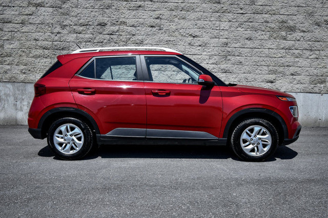 2023 Hyundai Venue Preferred • HEATED SEATS/STEERING • CP/AA in Cars & Trucks in Kingston - Image 2
