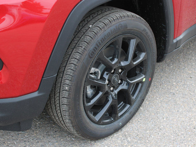 2025 Jeep Compass Altitude 4x4, Pano Sunroof, Heated Leather in Cars & Trucks in Calgary - Image 2