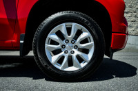 This 2023 Chevrolet Silverado 1500 is for sale today. This crew cab 4X4 pickup has 54,018 kms. It's... (image 6)
