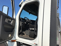 2020 FREIGHTLINER T12664ST;Heavy Duty Trucks - CONVENTIONAL W/O SLEEPER Penske Location 2500 PITFIEL... (image 8)
