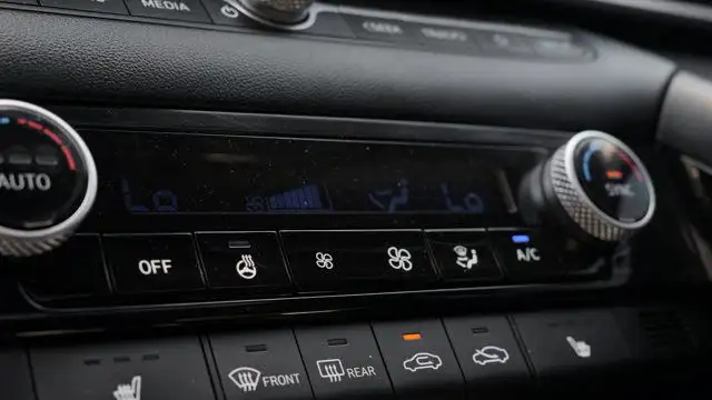 2023 Hyundai Elantra Luxury | Leather | Sunroof | Navigation |S in Cars & Trucks in Guelph - Image 26