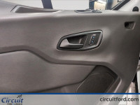Le Ford Transit T-250 Cube de 12 pi offre un espace de rangement exceptionnel et une fiabilité légen... (image 7)