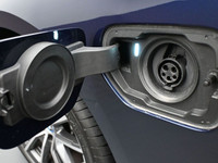 BMW CERTIFIED! ONLY 54,500 KMS, 1 OWNER LOCAL TRADE, PLUG IN HYBRID, GREAT FUEL ECONOMY! PREMIUM ESS... (image 5)