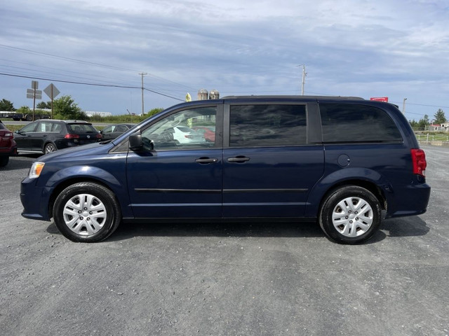 2015 Dodge Grand Caravan Ensemble Valeur Plus in Cars & Trucks in Sherbrooke - Image 4