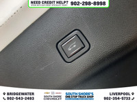 Recent Arrival! Summit White 2020 Chevrolet Traverse LT Cloth w/1LT AWD 9-Speed Automatic 3.6L V6 SI... (image 8)