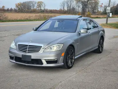 | 2011 Mercedes-Benz S63 AMG | POWERFUL AMG with Unique color! | Loaded with Panoramic Roof - Alcant...