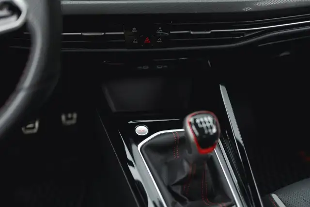 2024 Volkswagen Golf GTI dans Autos et camions dans Delta/Surrey/Langley - Image 15