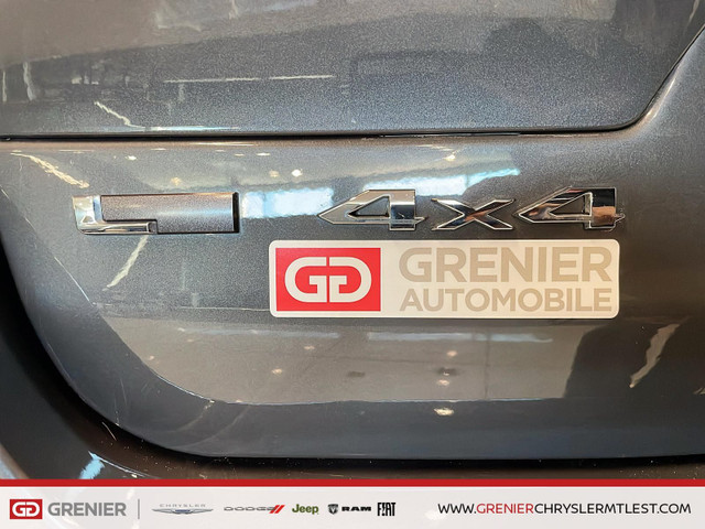 2021 Jeep Grand Cherokee L in Cars & Trucks in City of Montréal - Image 4