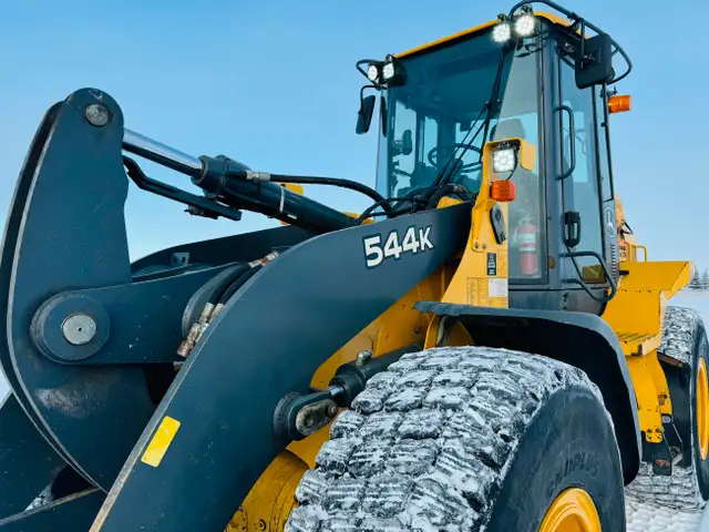 DEERE 544K WHEEL LOADER  dans Équipement lourd dans Calgary - Image 11