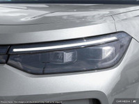 This Volkswagen Tiguan boasts a Intercooled Turbo Regular Unleaded I-4 2.0 L/121 engine powering thi... (image 7)