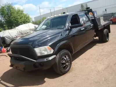 NORTH POINT MOTORS...CALL TEXT 780-224-7791 CHECK OUT THIS 10 DODGE RAM 3500 CREW CAB 4X4 DRW LARAMI...