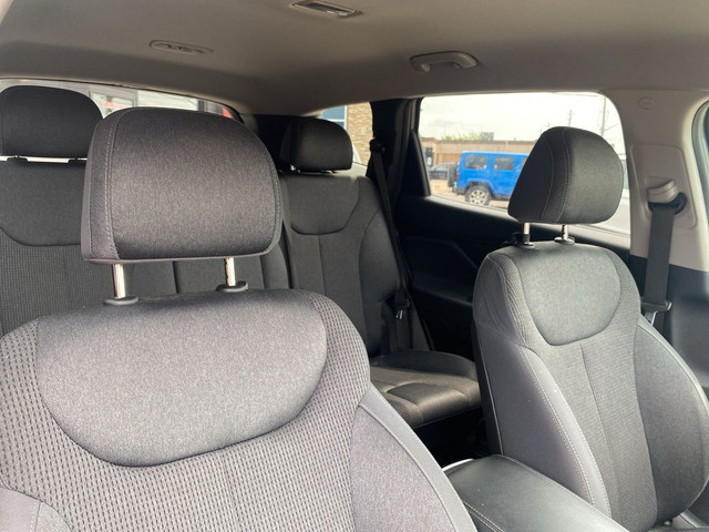 2019 Hyundai Santa Fe Preferred 2.0 AWD | Htd Cloth | New Tires  in Cars & Trucks in St. Catharines - Image 2