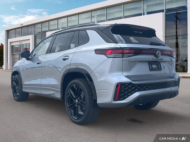 2025 Volkswagen Tiguan Comfortline R-Line Black Edition in Cars & Trucks in Medicine Hat - Image 4