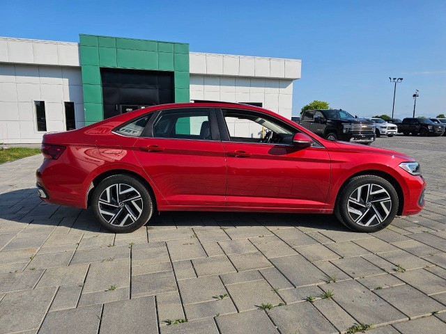 2022 Volkswagen Jetta in Cars & Trucks in Ottawa - Image 3