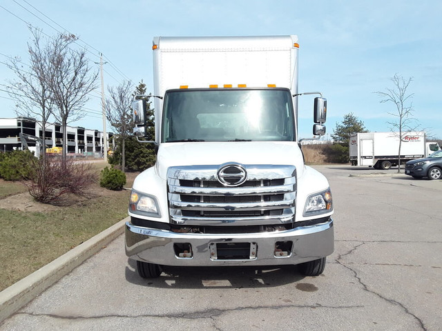  2018 Hino 258 in Heavy Trucks in Oakville / Halton Region - Image 2