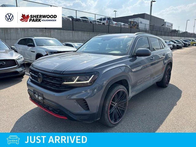 2020 Volkswagen Atlas Cross Sport Comfortline in Cars & Trucks in Strathcona County - Image 2