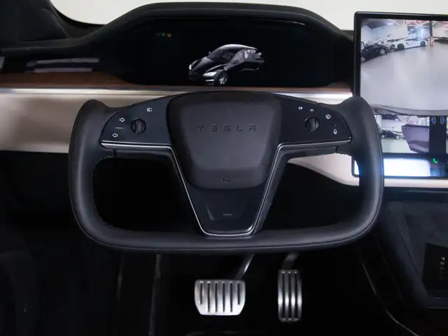 2022 Tesla Model S AWD | 21\" RIM | YOKE STEERING in Cars & Trucks in Mississauga / Peel Region - Image 18