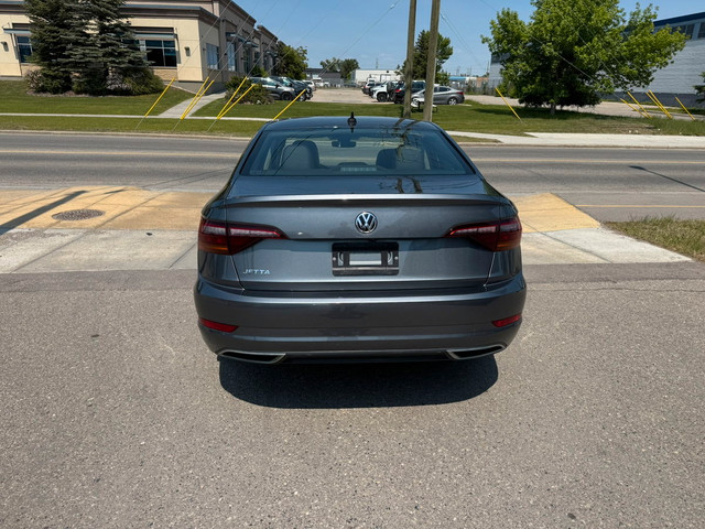 2019 Volkswagen Jetta SEL Premium 1.4L FWD in Cars & Trucks in Calgary - Image 3