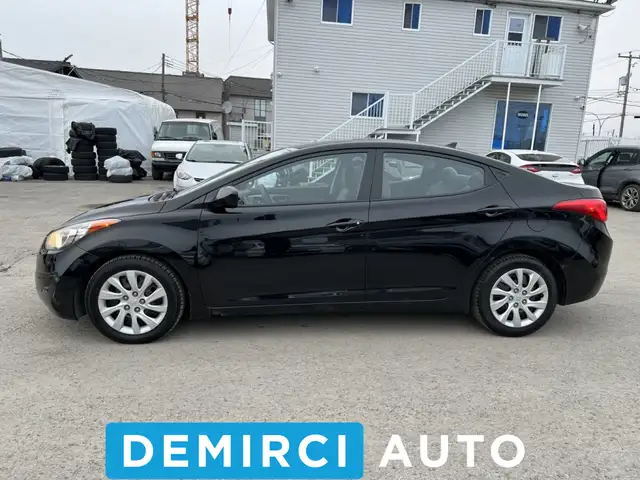 2013 Hyundai Elantra **SAAQ CERTIFIEE**GL**SIEGES CHAUFFANTS**BL in Cars & Trucks in Laval / North Shore - Image 5