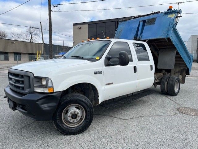 2004 Ford Super Duty F-350 DRW 4X4-POWER STROKE DIESEL-CREW CAB- in Cars & Trucks in City of Toronto